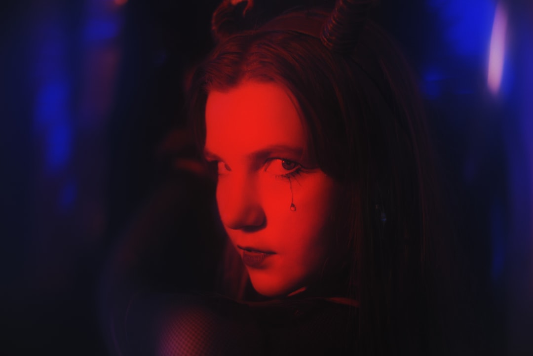 【悪魔の夢】あなたの心の奥底からの警告？神仏の視点と現代夢占いで紐解く