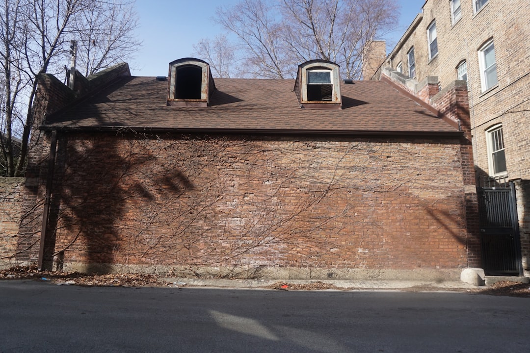 【家】の夢占い：あなたの心の在り処、そして未来への羅針盤